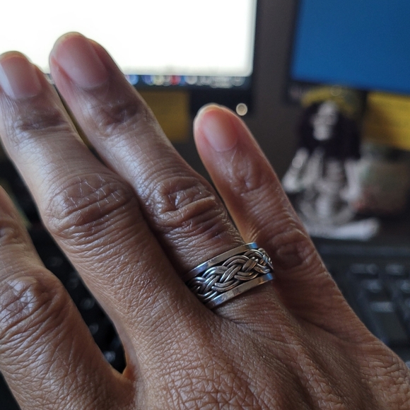 Sterling silver spinner ring - Picture 2 of 4